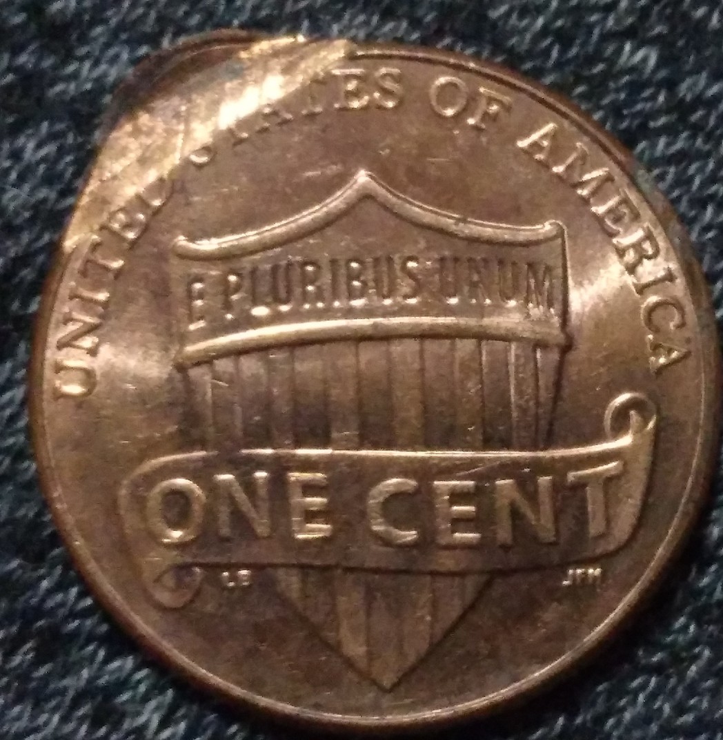 Is-This-A-Error-On-2013-D-Lincoln-Penny?