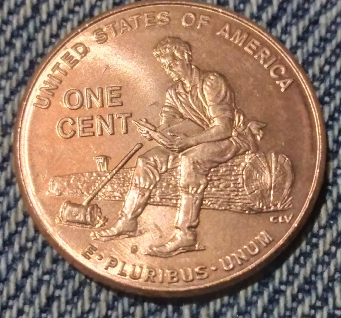 For-Grading-2009-D-Lincoln-Sitting-On-Log-Penny