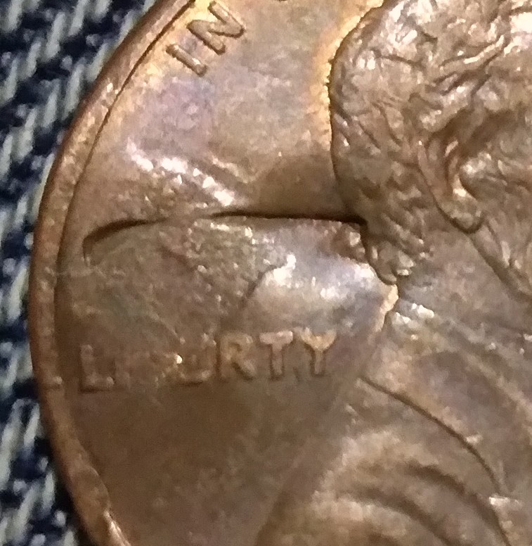 Is-This-A-Error-On-This-1992-D-Penny?