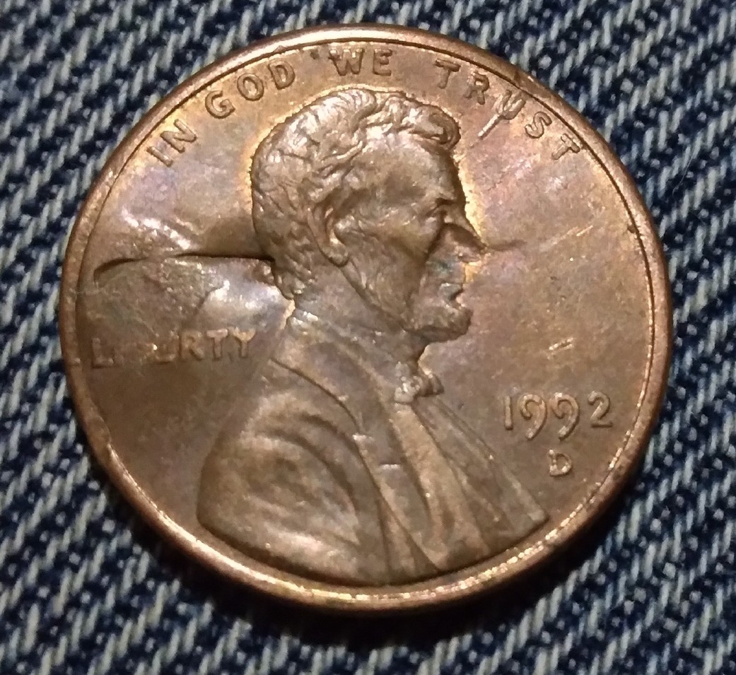Is-This-A-Error-On-This-1992-D-Penny?
