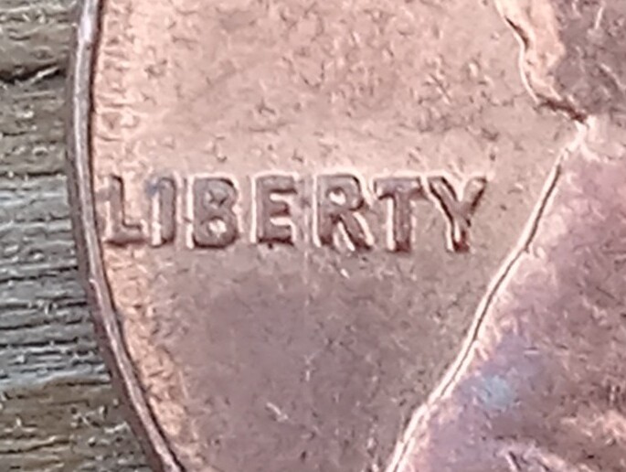 Is-This-A-1960-D/D-Small-Date-Over-Large-Date-Penny?