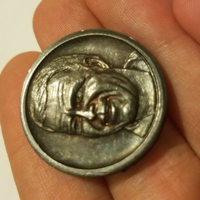 Send-Help.-Found-This-Coin-With-No-Words-Id:-Ceasars-Palace-Silver-Round