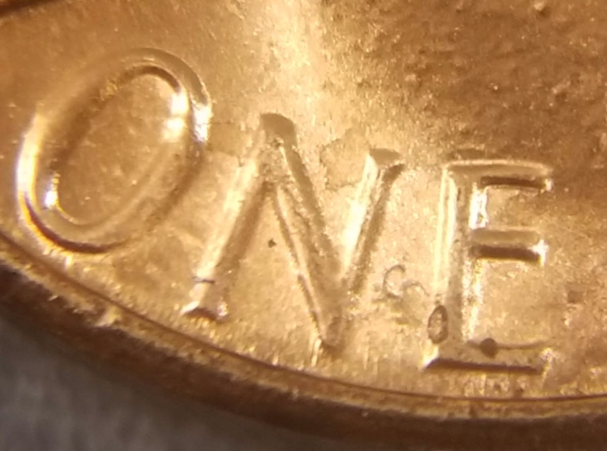 1982-Small-Date-LMC-With-Possible-DDR