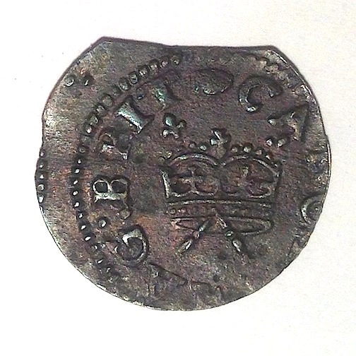 Misaligned-Richmond-Farthing.