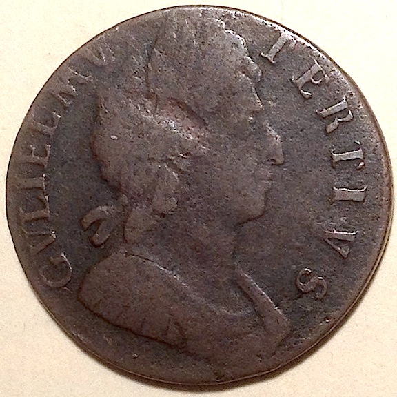 1697-Halfpenny-V-Over-Misaligned-V.