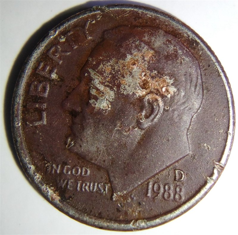 1988-Dime-D-How-Come-It's-Brown-I-Can-See-Silver-On-The-Head-But-The-Rest-Of-It's-Totally-Brown