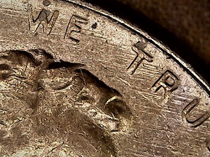 1969-D-LMC-Lincoln's-Faded-Coat-Under-The-Date,-Error?