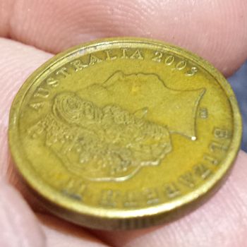 2003-2-Dollar-Miss-Strike/Minor-Clipping
