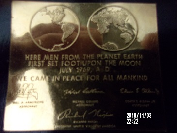 Gold-These-Men-From-The-Planet-Earth-999.99-Hh