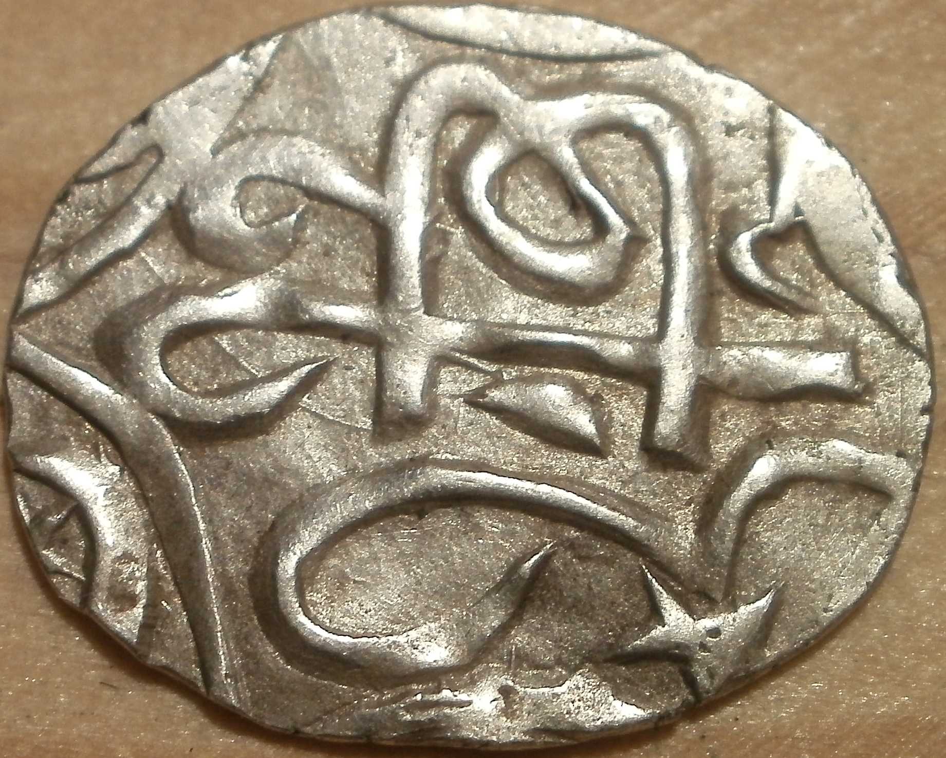 Could-You-Help-Me-To-Identify-This-Ancient-Silver-Coin?-Indian?