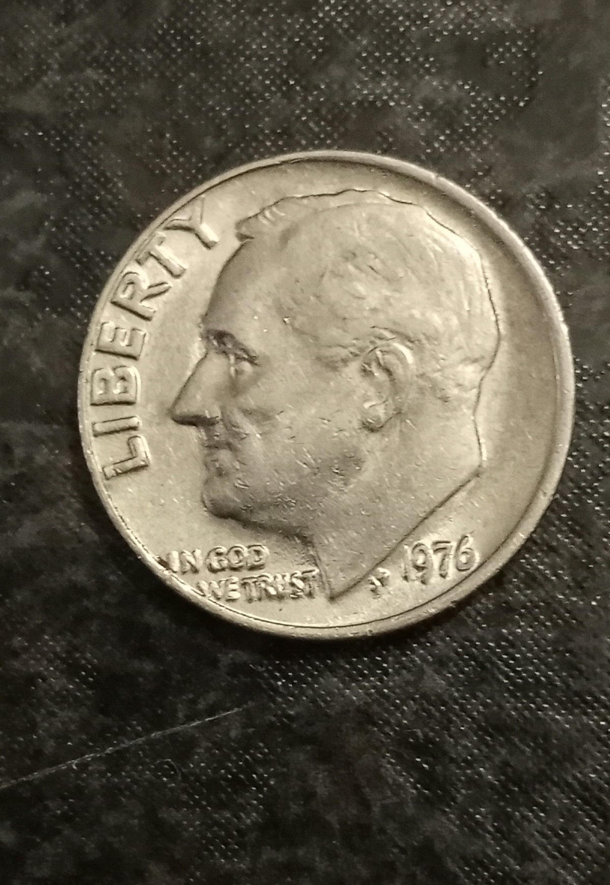 1976-Roosevelt-Dime-Possible-Error-Or-Just-Normal-Wear-And-Tear?