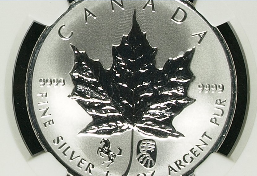 Impossible-Canadian-Rarity---2014-Double-Privy-Maple
