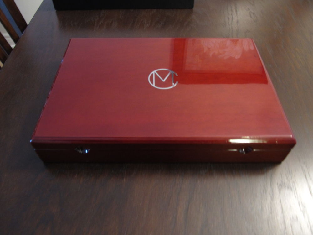 Masters-Club-Premium-Collection-Case