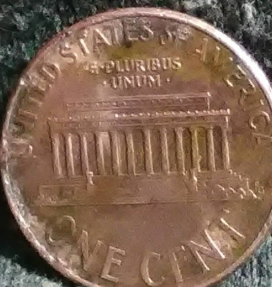 Need-Some-Help-With-2001-D-Lincoln-Memorial-Cent-Lots-Of-Errors