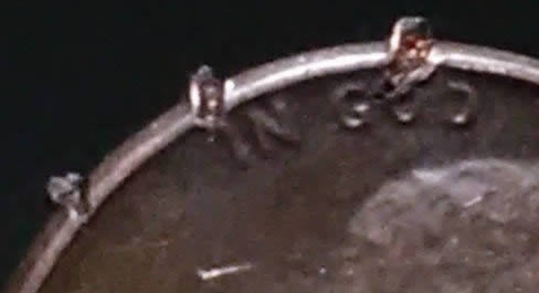 1975-D-Lincoln-Memorial-Cent-Letter-Sticking-Up-Off-Rim?