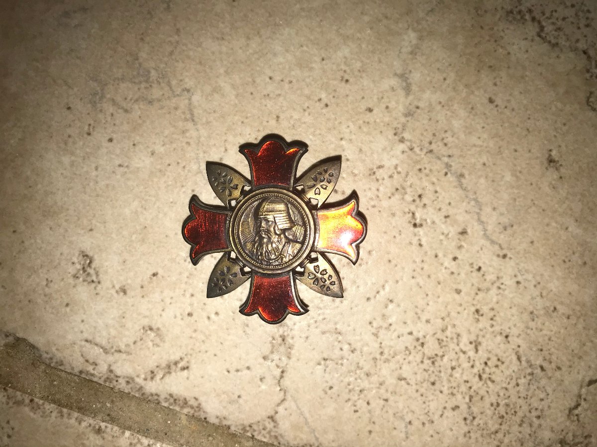 Can't-Identify-This-Military-Medal