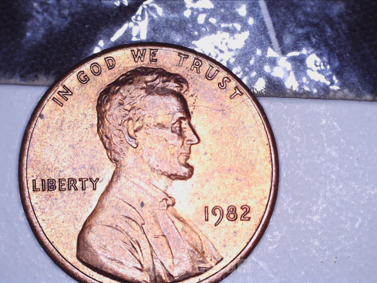 1982-P-LMC-WDDR-001-Possibly-And-Is-That-Die-Crack-Through-The-R