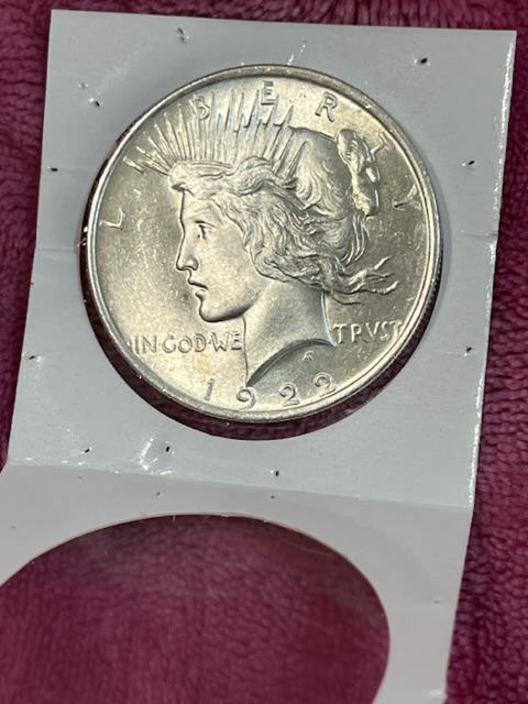 1922-Peace-Dollar.-High-Relief-Or-Low?
