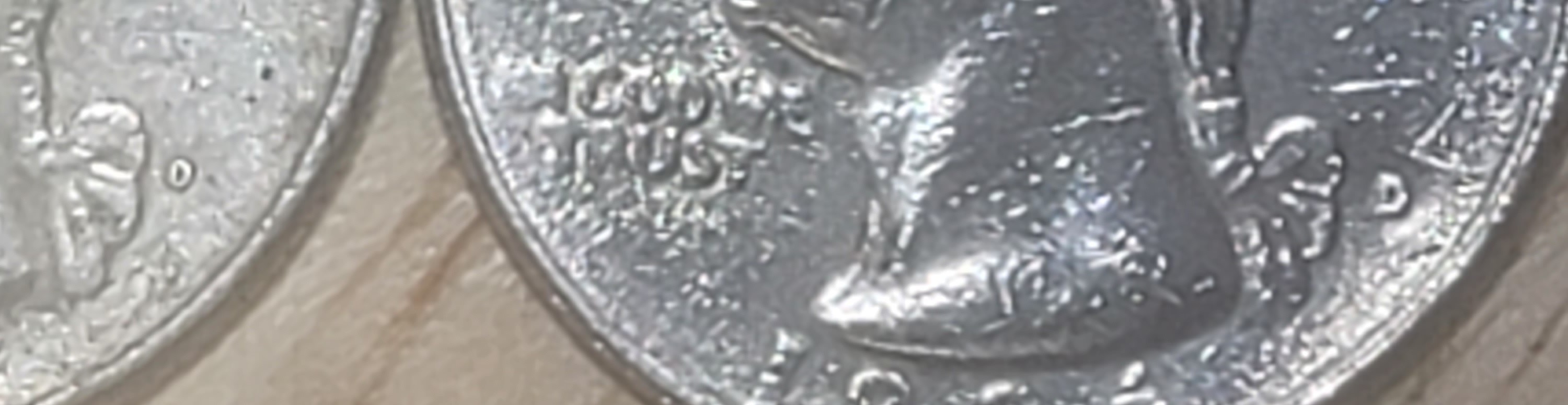 1973-D-Quarter-With-Different-Sized-Mintmark?