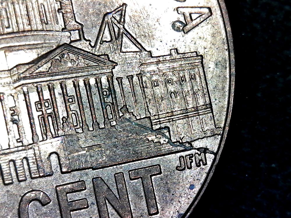 Are-There-Different-Types-Of-Die-Cracks?