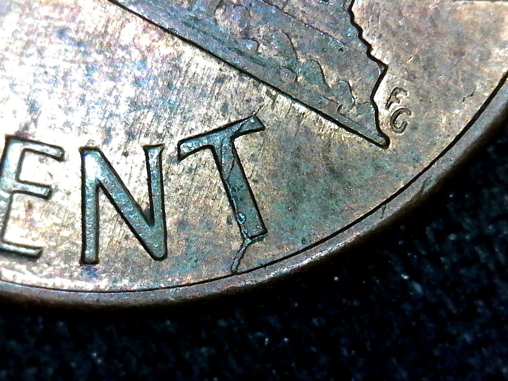 Are-There-Different-Types-Of-Die-Cracks?