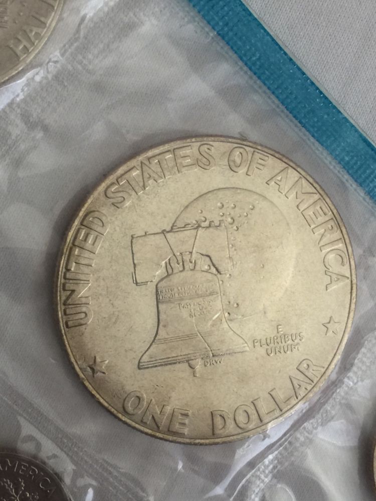 Bicentennial-Ike-Type-1-And-2