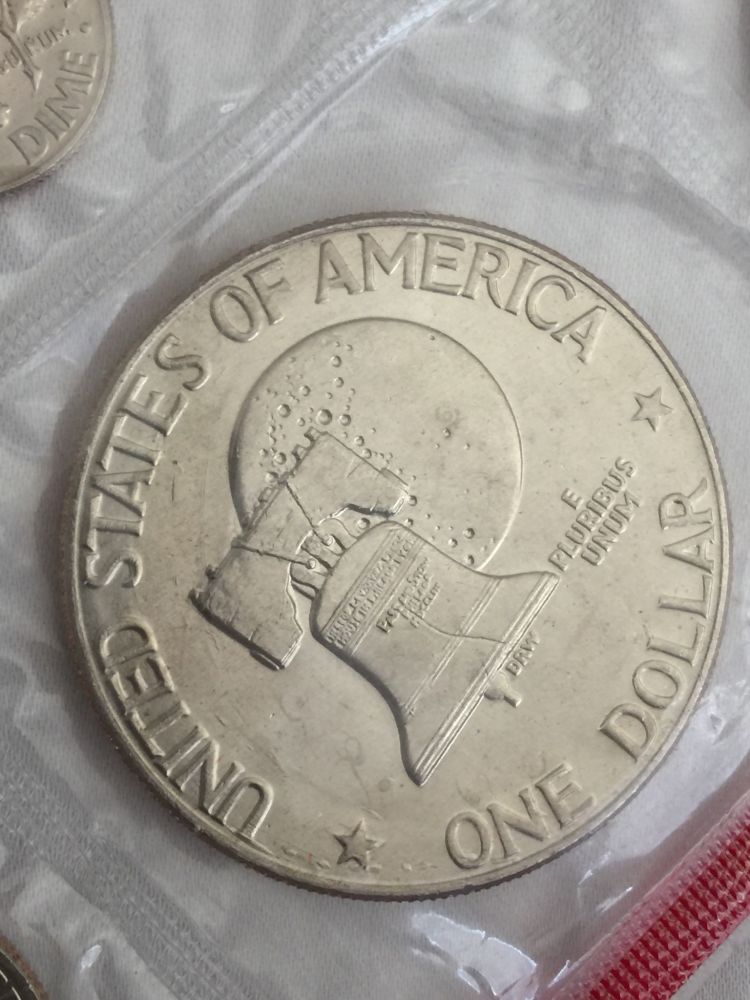 Bicentennial-Ike-Type-1-And-2