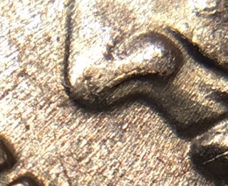 1999-P-Dime-This-Thing-Has-More-Chips-Than-A-Bag-Of-Lay's