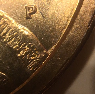 Two-Perfectly-Matched-2000-P-Sacagawea-Dollars.-Even-Down-To-The-Finning.