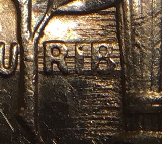 2004-P-Roosevelt-Dime.-Feeder-Finger-Damage,-Missing-Elements.