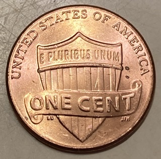 2020-D-LSC-With-An-Anomaly-With-The-Right-Leg-Of-The-Letter-R-In-Liberty