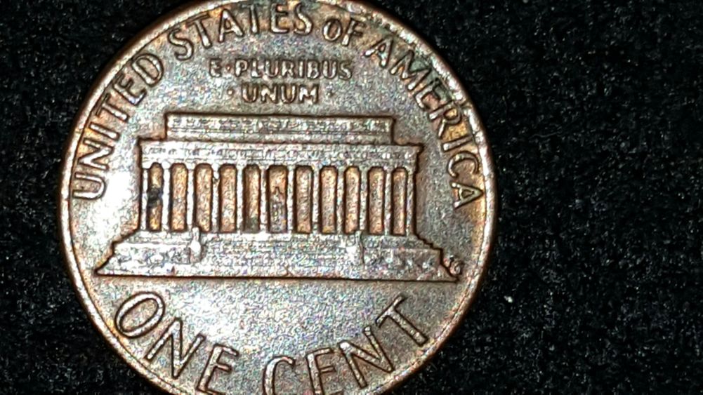 Strange-Marking-Under-Liberty-On-1983-Lincoln-Cent