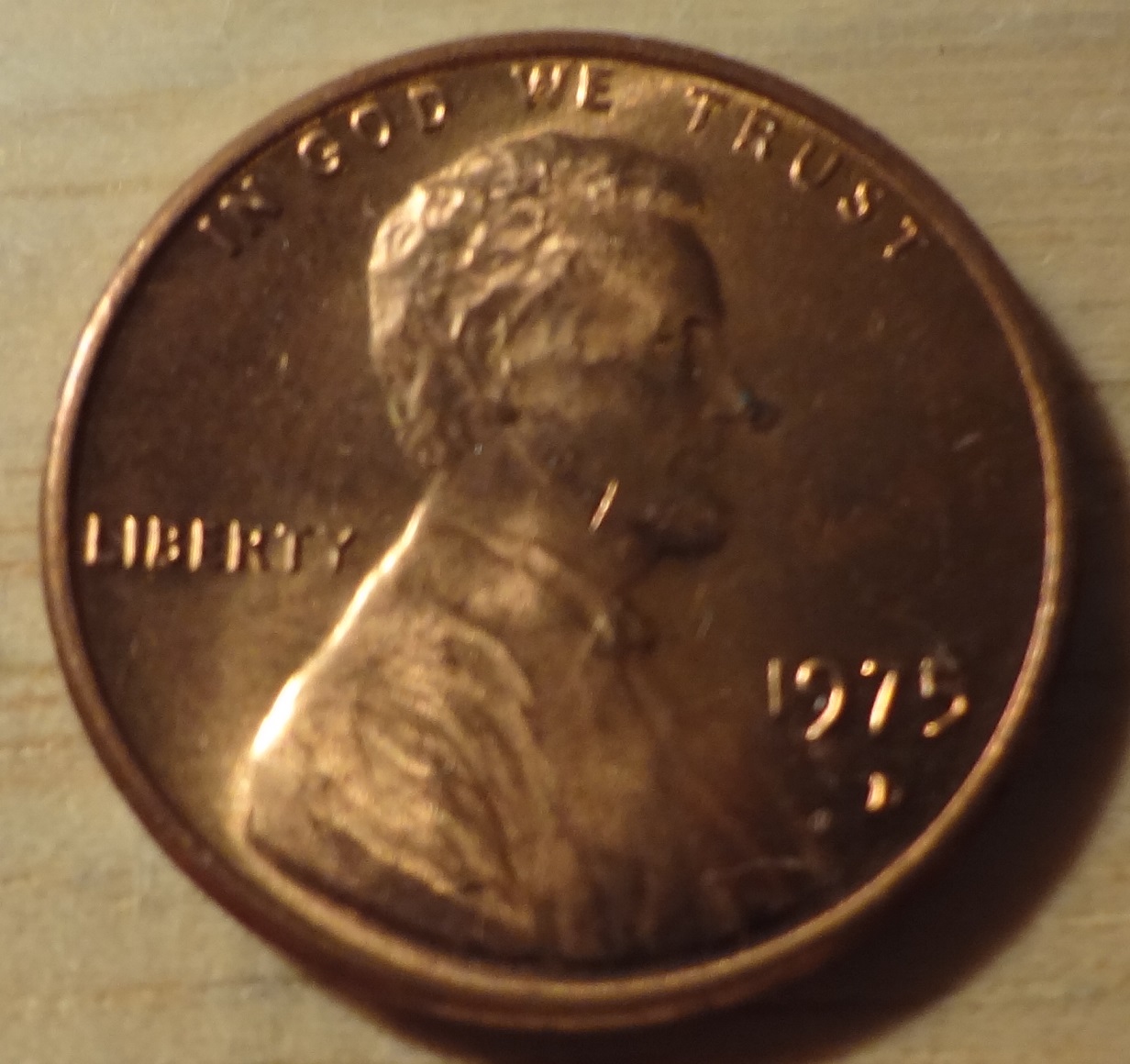 1975-D-Lincoln-Memorial-Cent-With-Error!