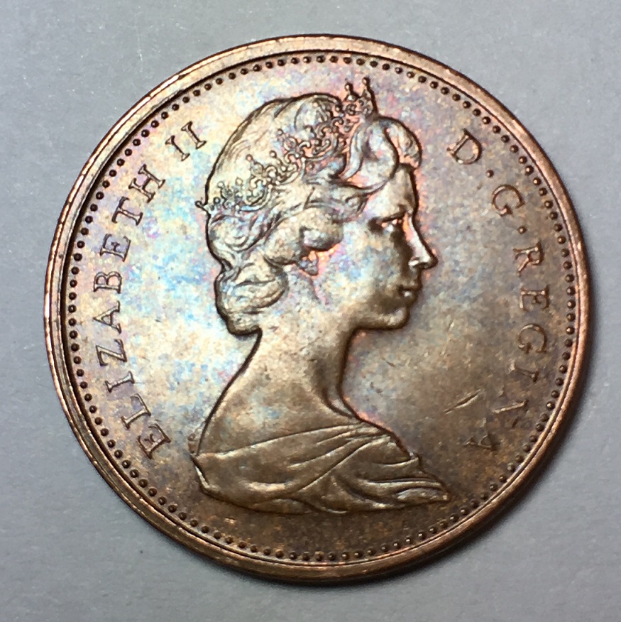 1971-&-1973-Double-Queens-Face/Crown/Bust/Beads-Common?
