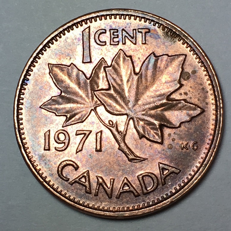 1971-&-1973-Double-Queens-Face/Crown/Bust/Beads-Common?