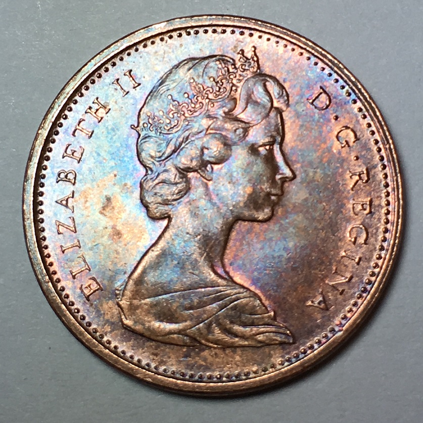 1971-&-1973-Double-Queens-Face/Crown/Bust/Beads-Common?