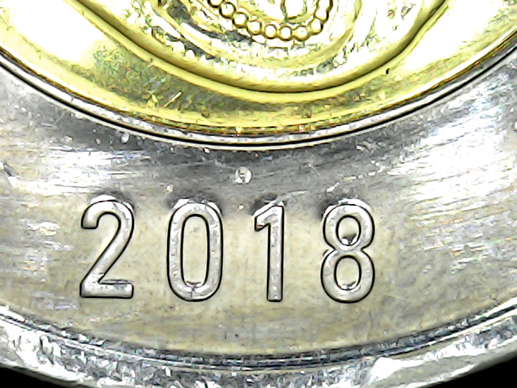 2018-Polar-Bear-Toonie,-Big-Strike-Through-&-Dot-Above-Date