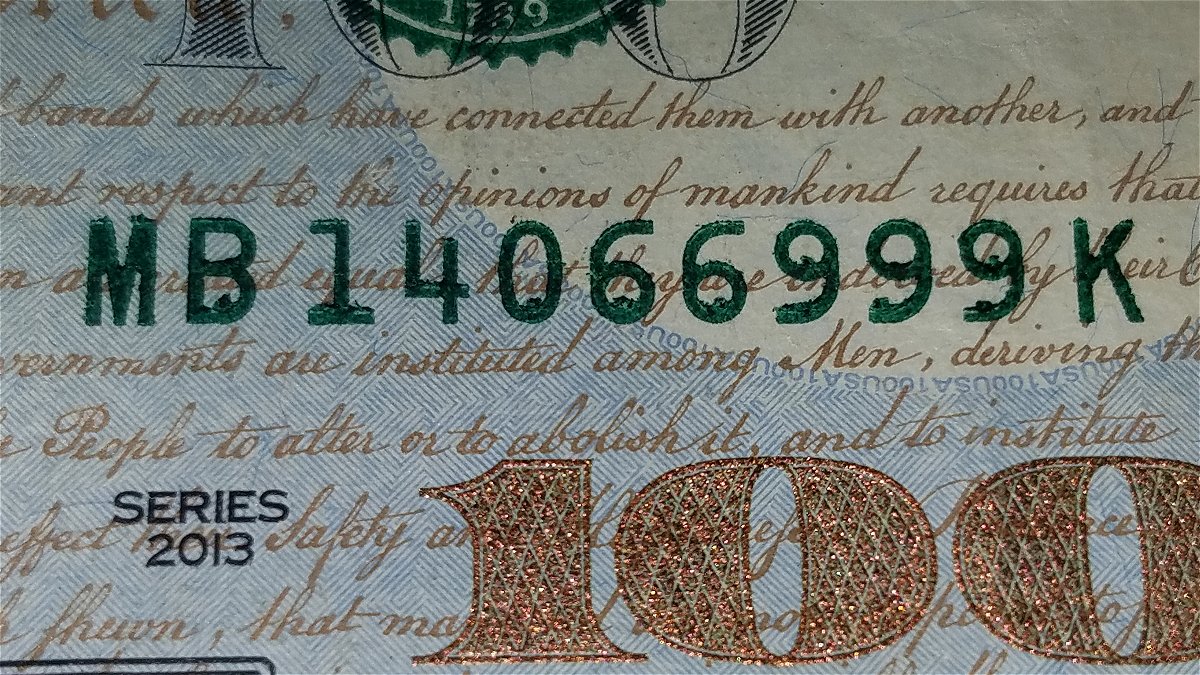 100-Dollar-Bill-Serial-NR--Error?