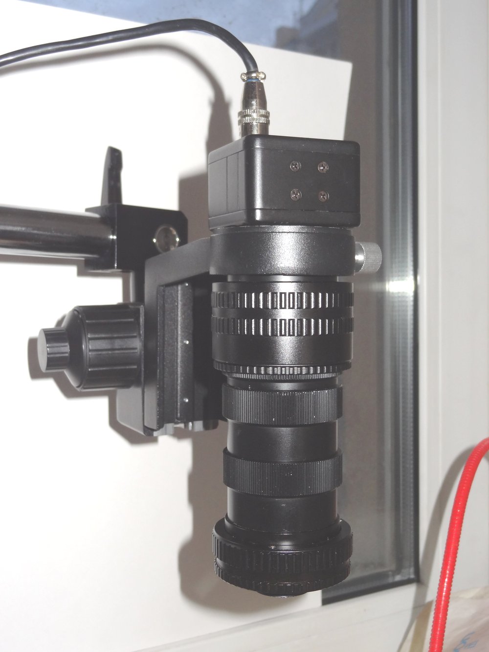 Adafruit-USB-Microscope-And-Stand