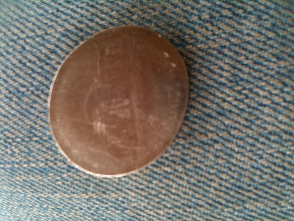 Very-Strange-Elongated-Nickel