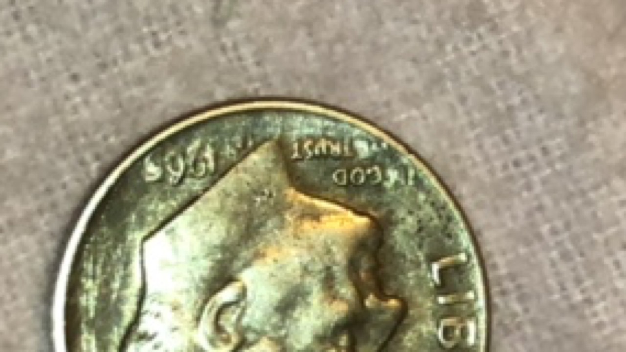 Please-Help.-New-At-This.-Is-This-A-Error-1965-Dime?
