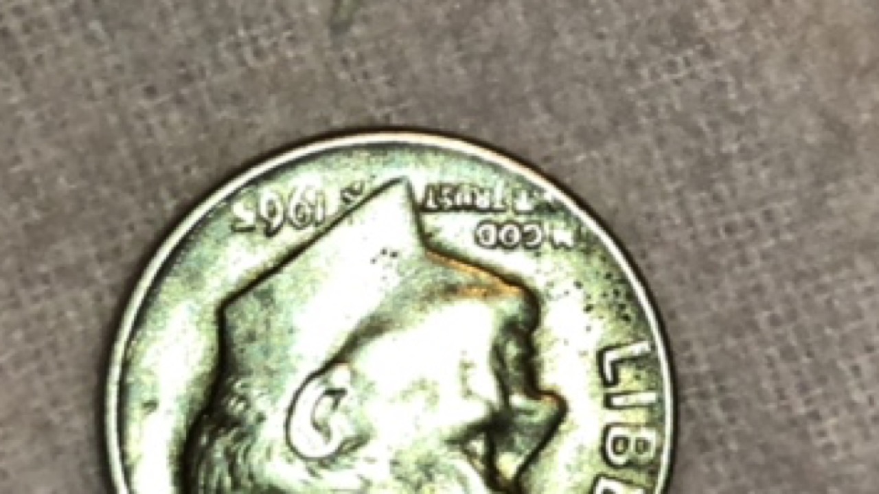 Please-Help.-New-At-This.-Is-This-A-Error-1965-Dime?
