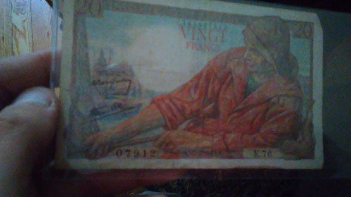 Set-Of-20-And-10-Francs-Notes-From-1943-And-1944-Information-Is-Appreciated