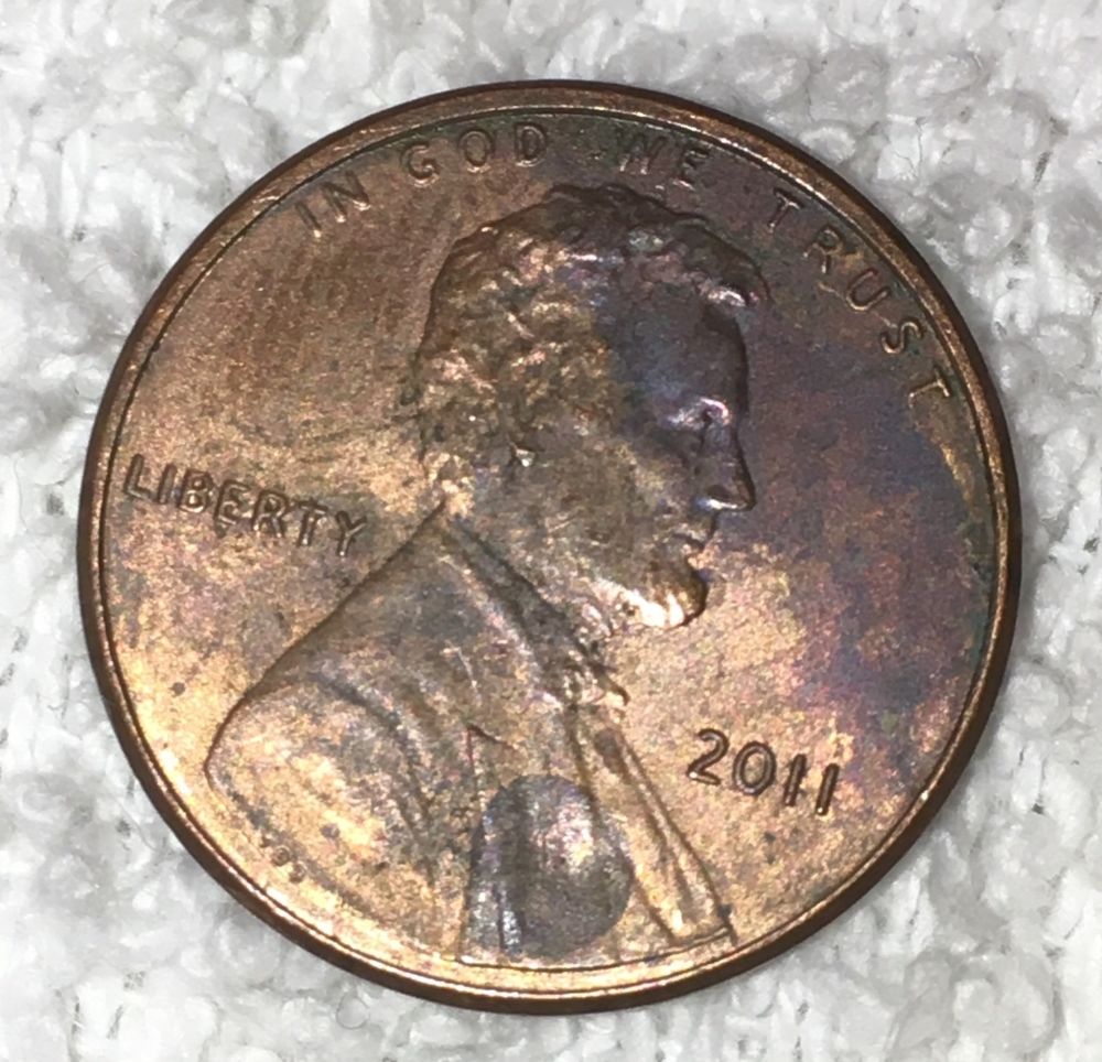 2011-Penny-With-Die-Cracks-And-Odd-Toning?