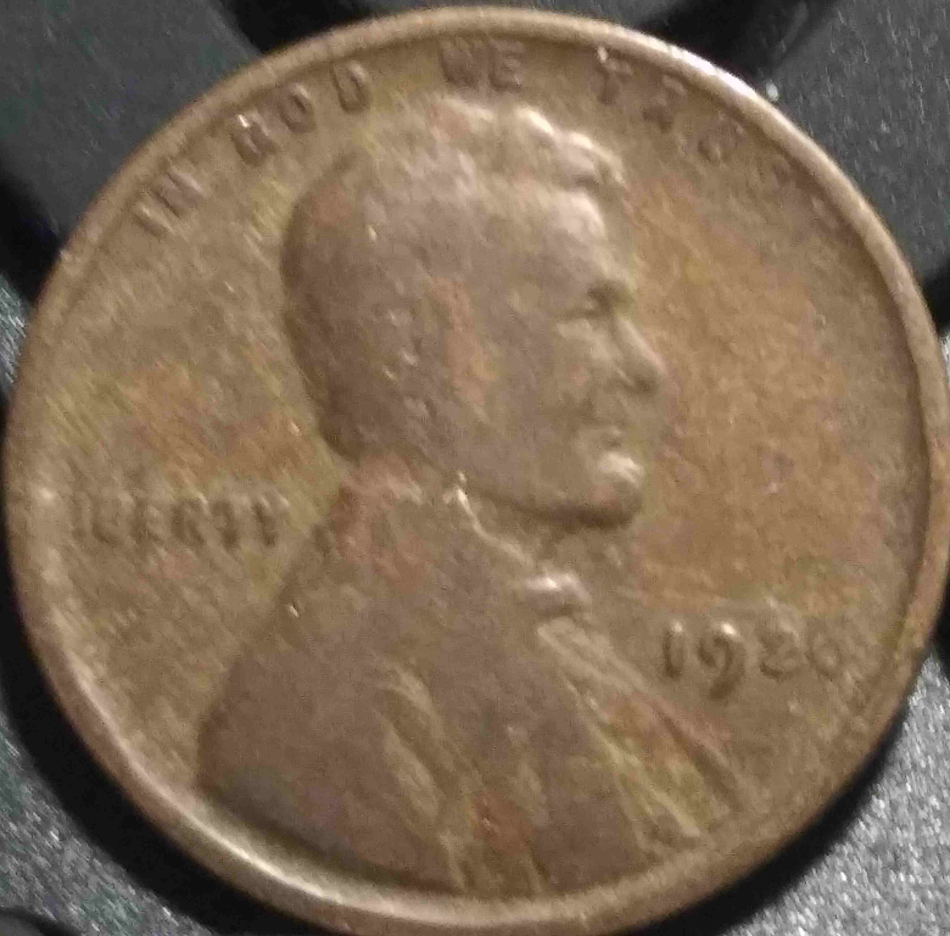 1926-Lincoln-Wheat-Penny-With-Errors-Or-Damage-Face-Area