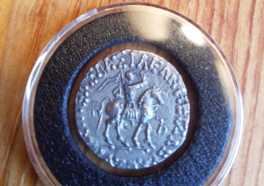 New-To-Forum...needing-Help-Identifying-An-Old-Coin