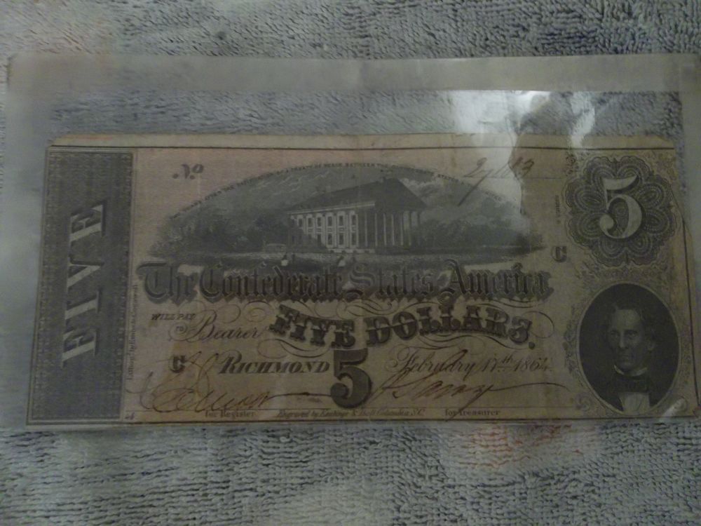 Friend-Gave-Me-This-Confederate-$5-Dollar-Bill