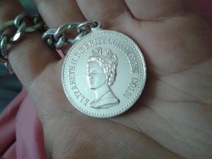 Queen-Elizabeth-II-Plastic-Replica-Of-Coronation-Coin-On-A-Chain