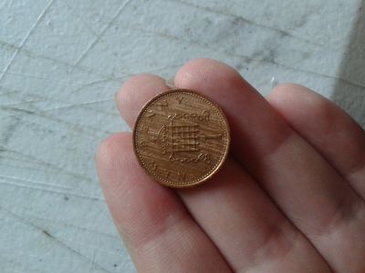 Weird-Streaks-On-1977-Penny