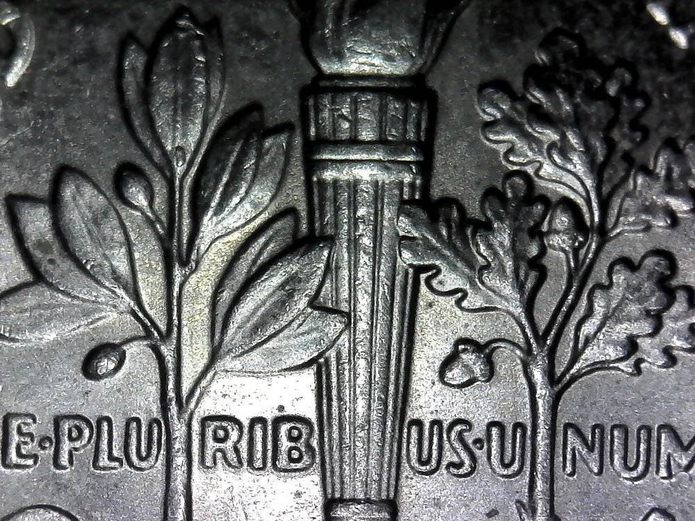 2011-P-Minor-Leaf-Double-Grade-Help